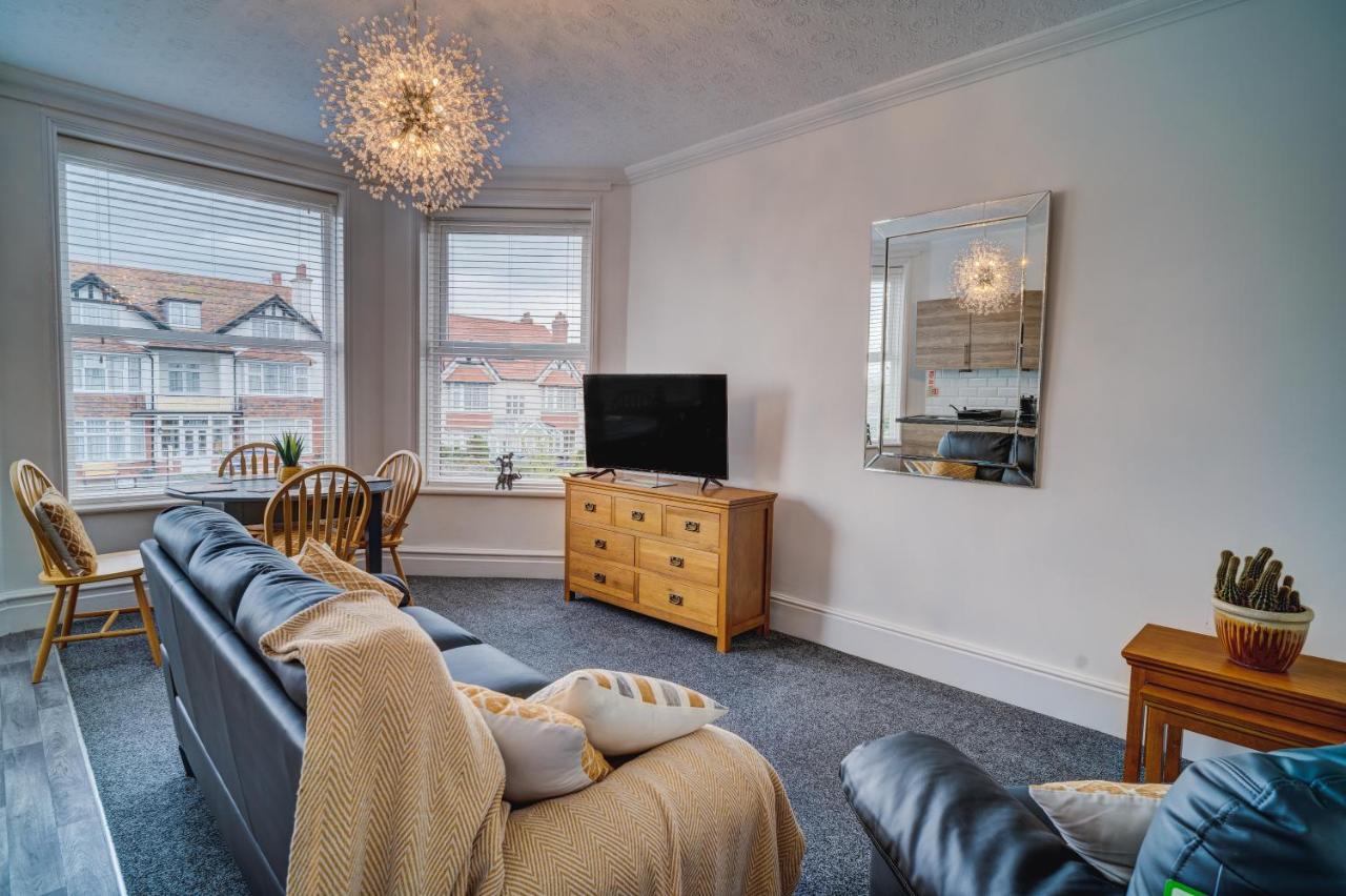 Beachmount Holiday Apartments Colwyn Bay Εξωτερικό φωτογραφία