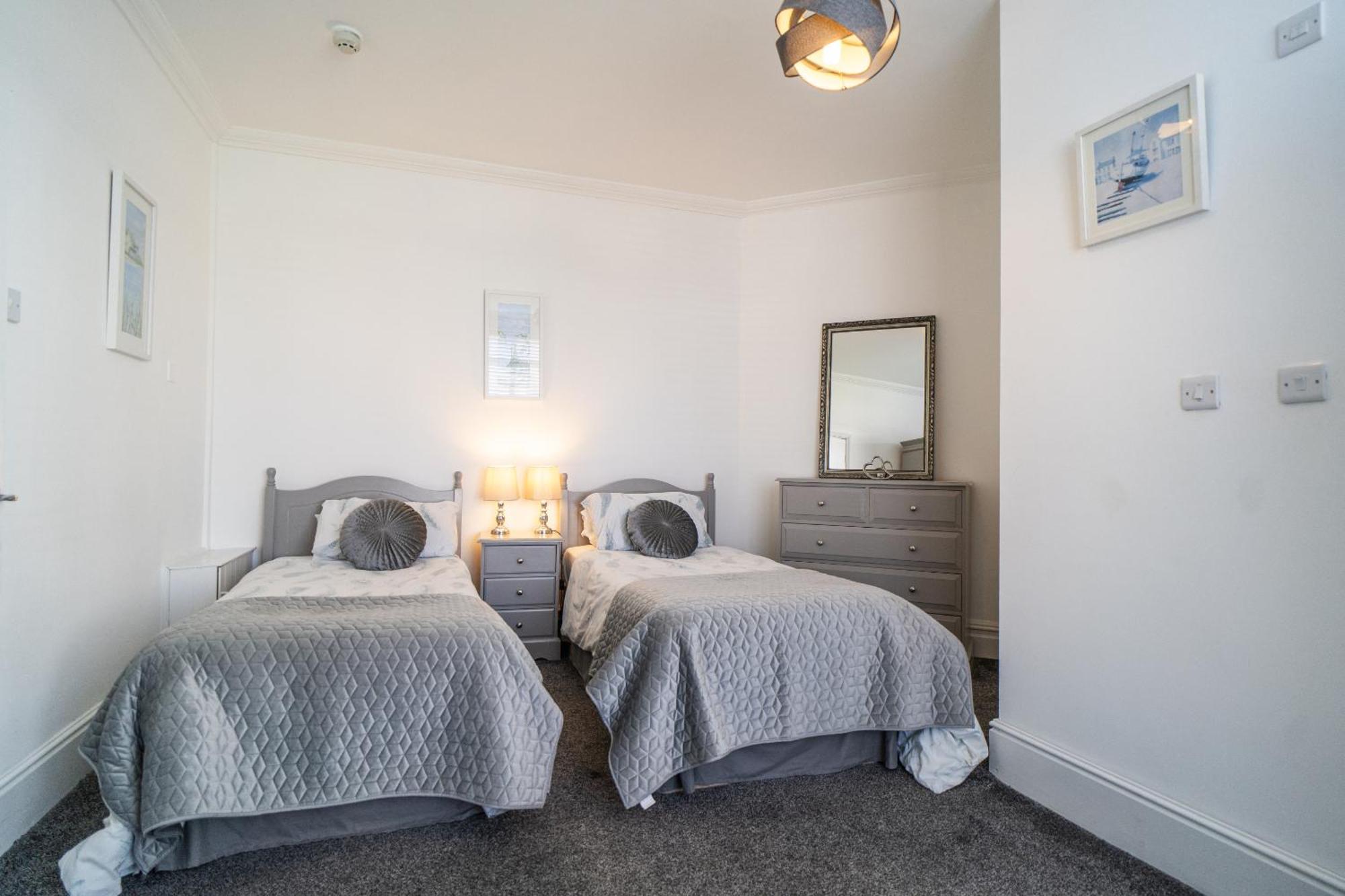 Beachmount Holiday Apartments Colwyn Bay Εξωτερικό φωτογραφία